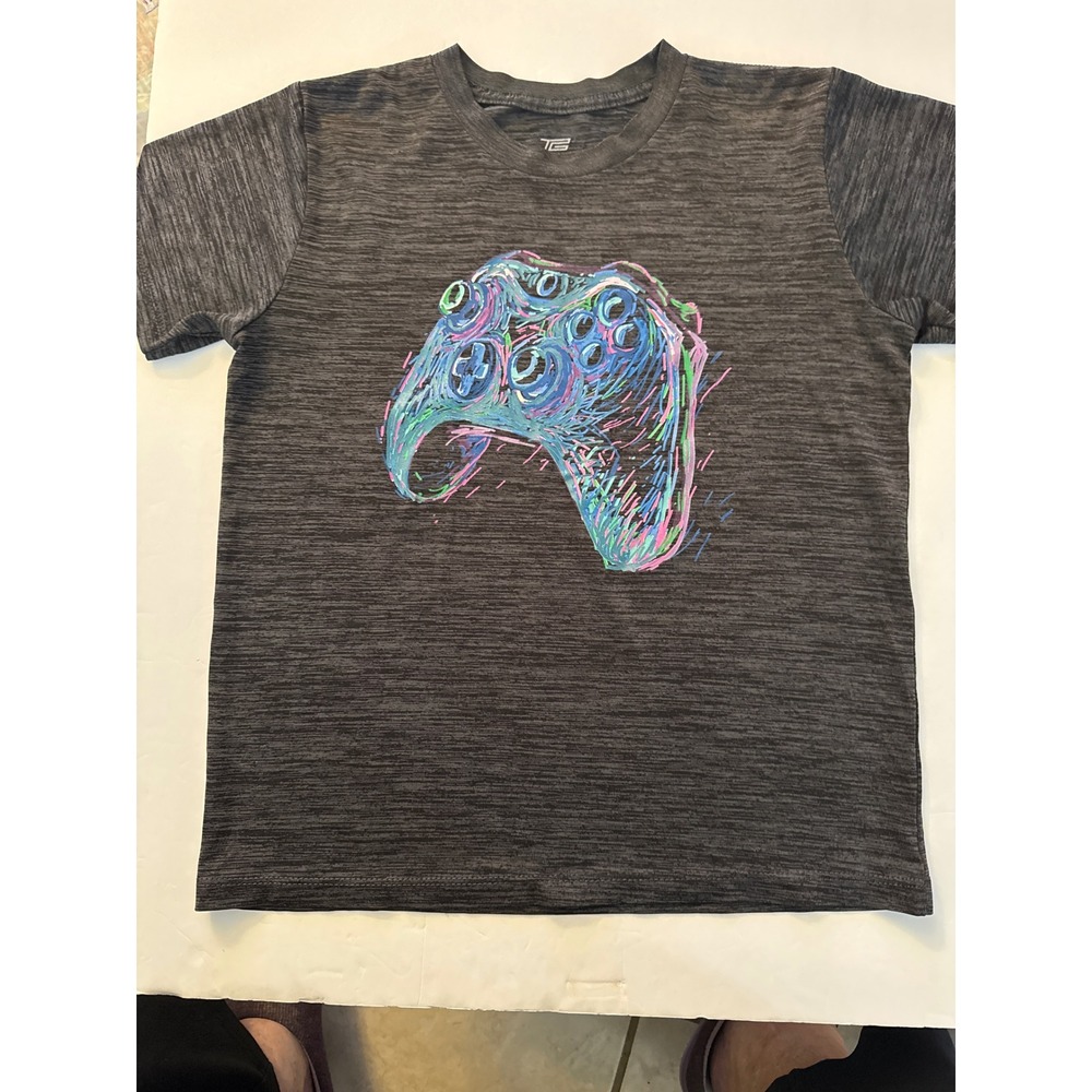 Tek Gear Boys Youth Gray Graphic T-Shirt Gaming Controller Tee Kids M‎